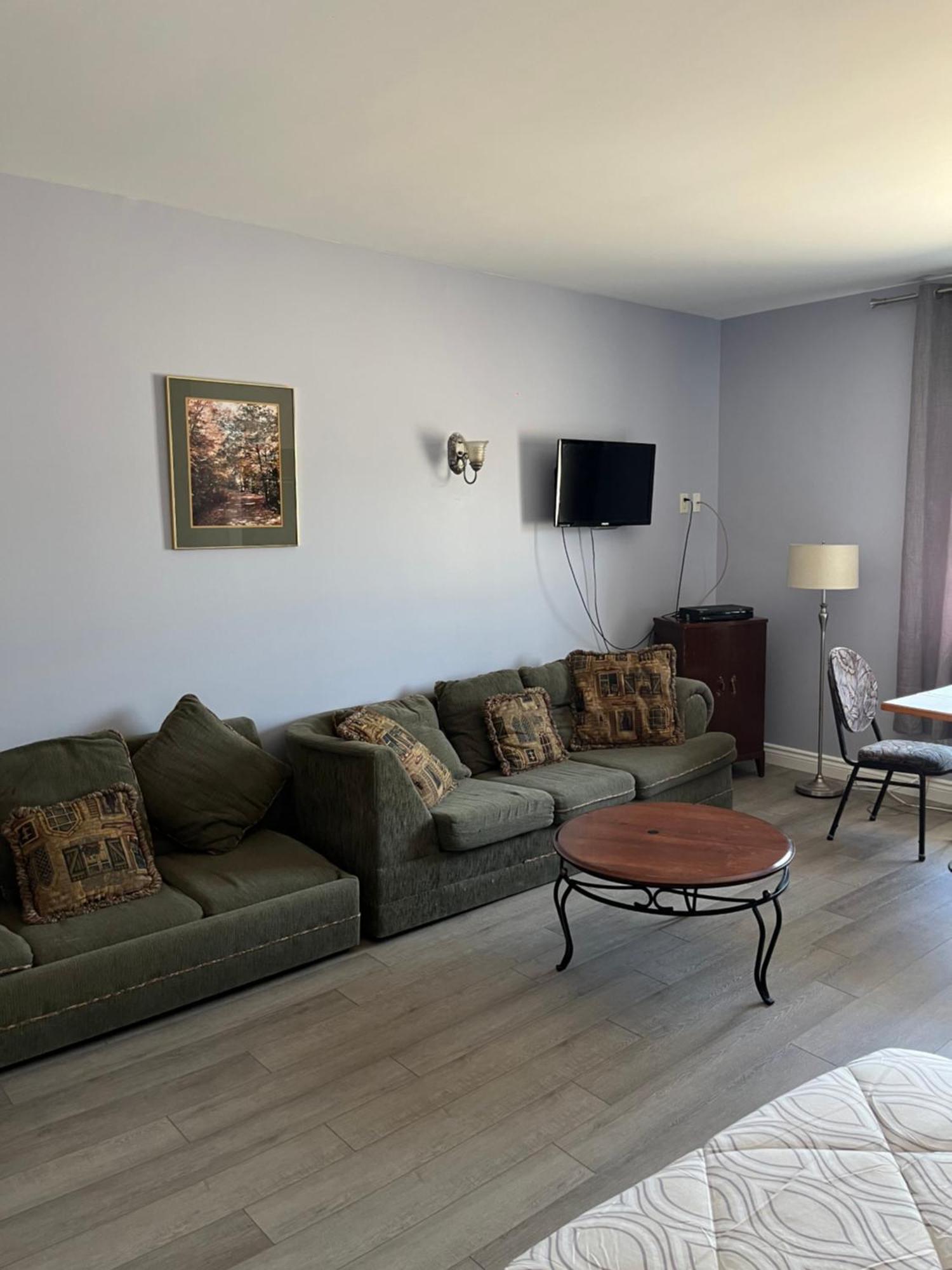 Motel La Siesta De Gascon Terrebonne Extérieur photo