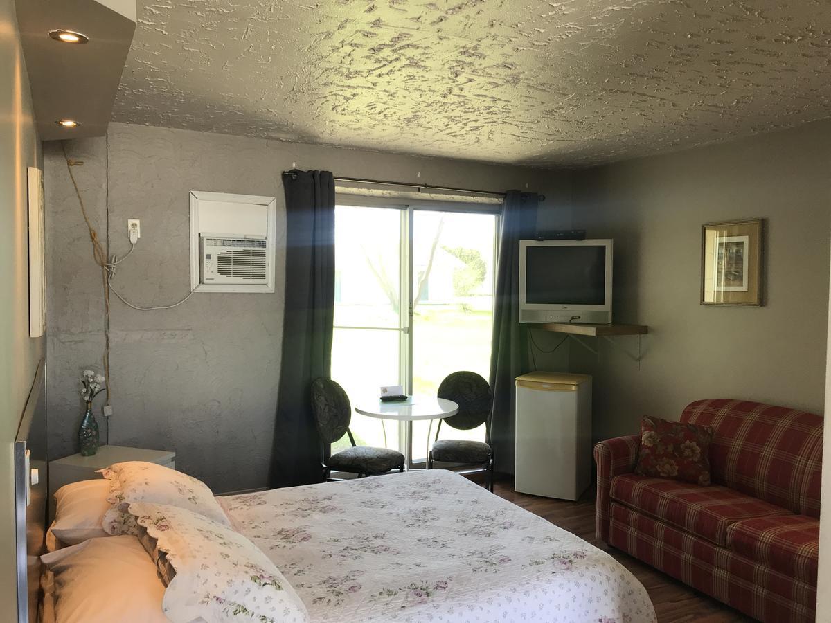 Motel La Siesta De Gascon Terrebonne Extérieur photo