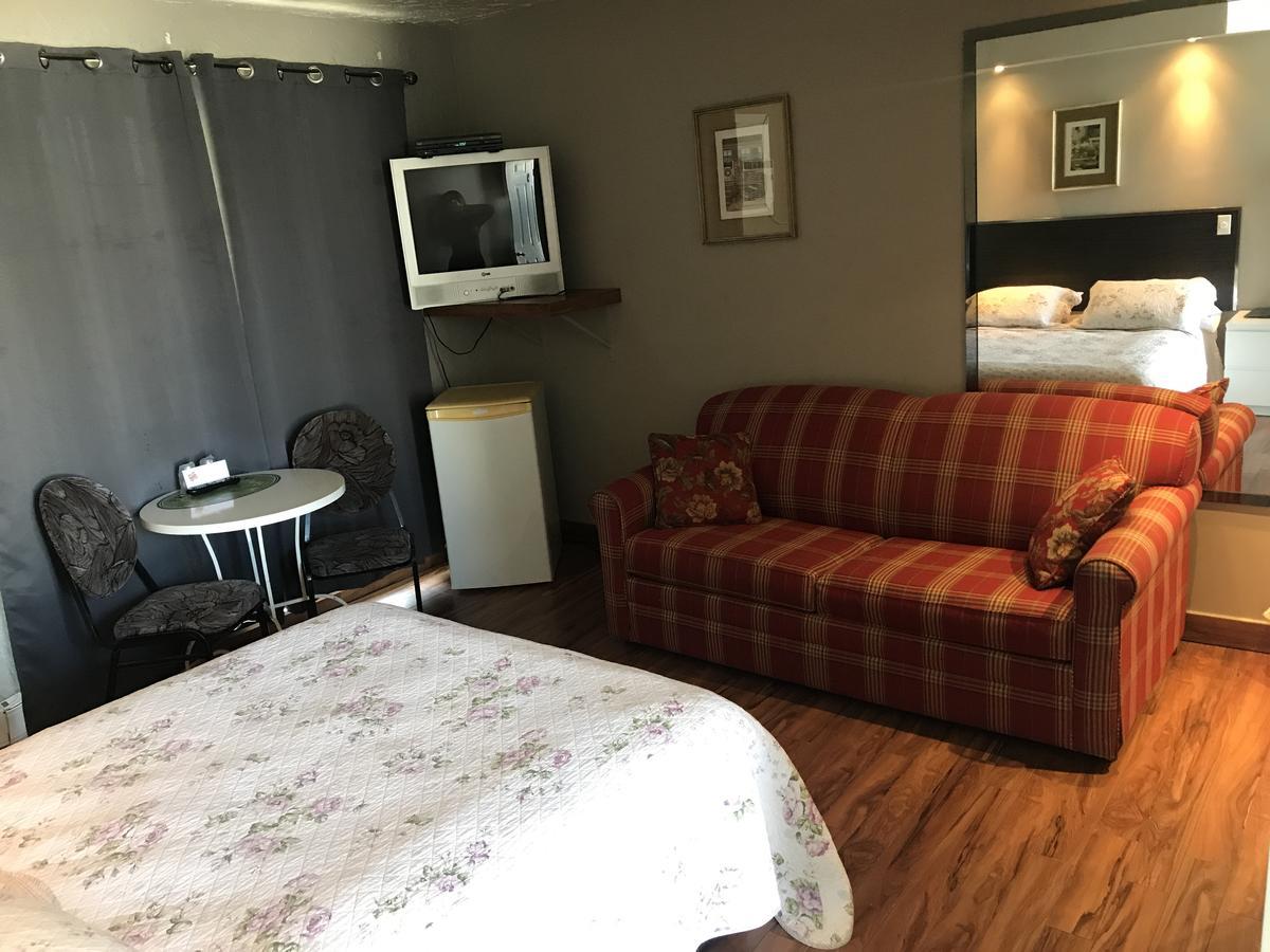 Motel La Siesta De Gascon Terrebonne Extérieur photo